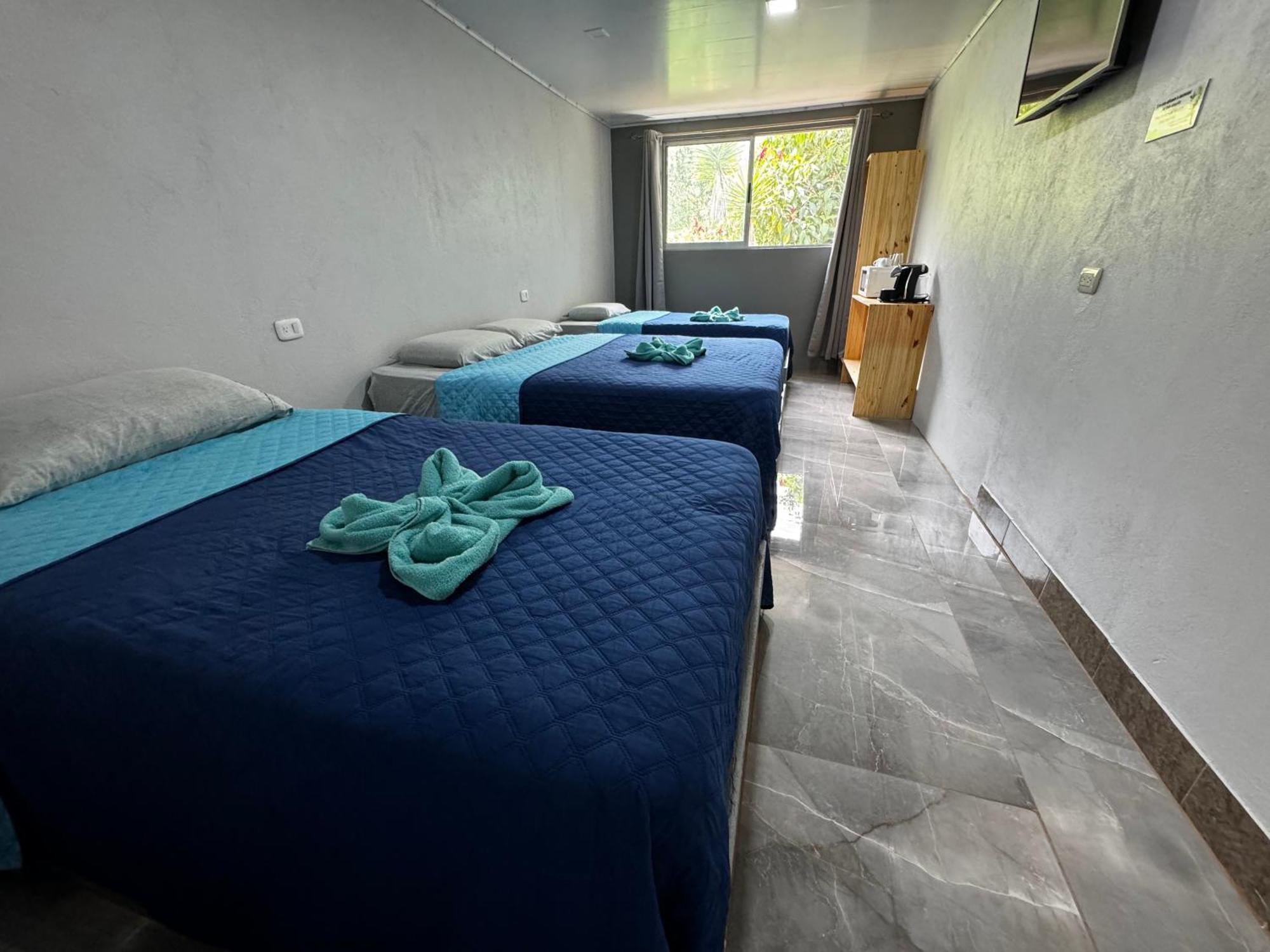 Hotel Uran Rivas Eksteriør billede