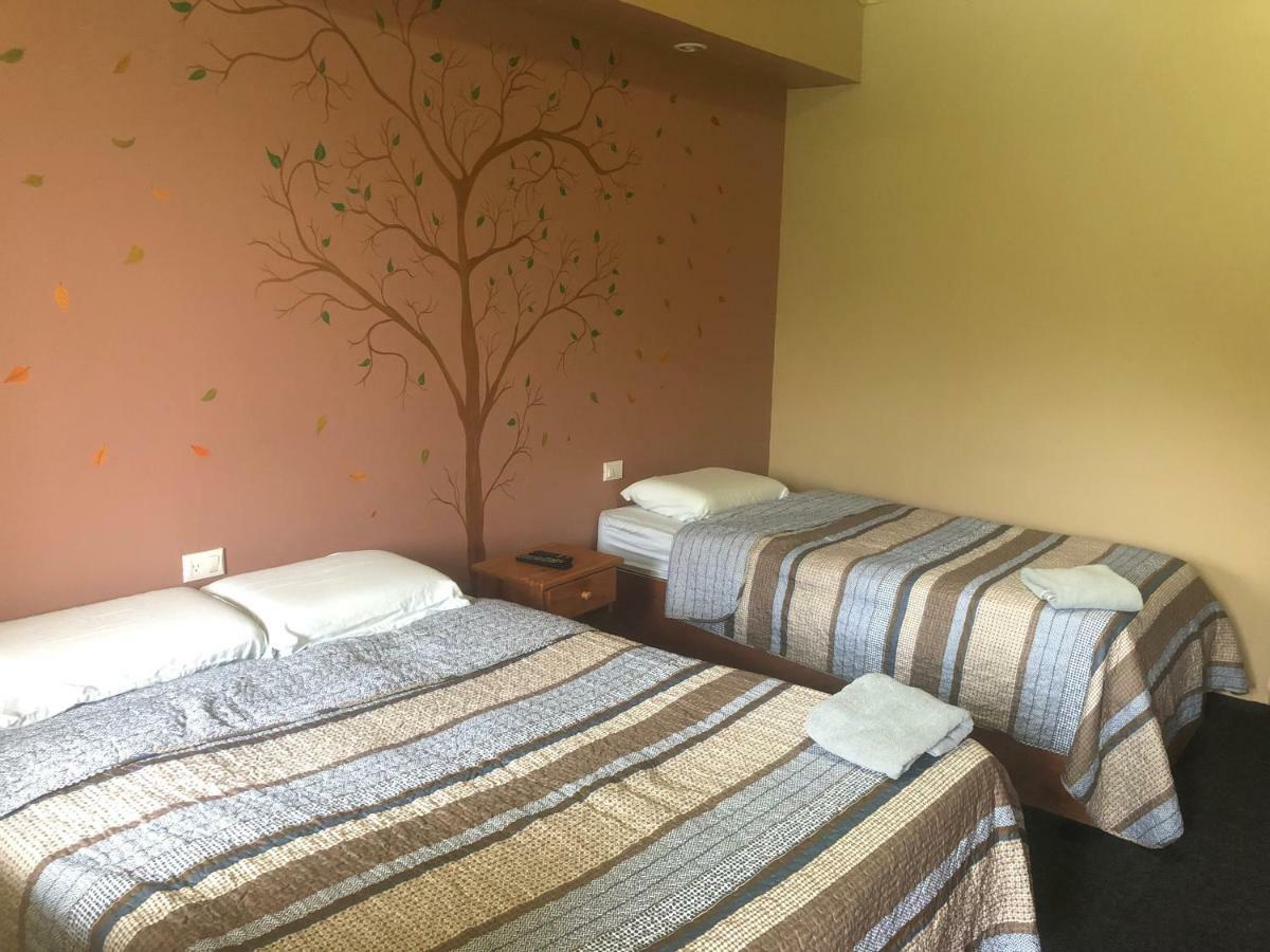 Hotel Uran Rivas Eksteriør billede
